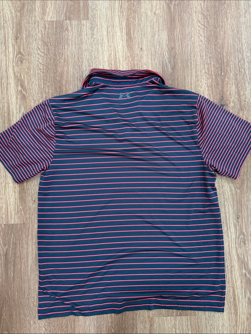 Under Armour Men’s Navy & Pink Striped Performance Polo - Picture 2 of 2